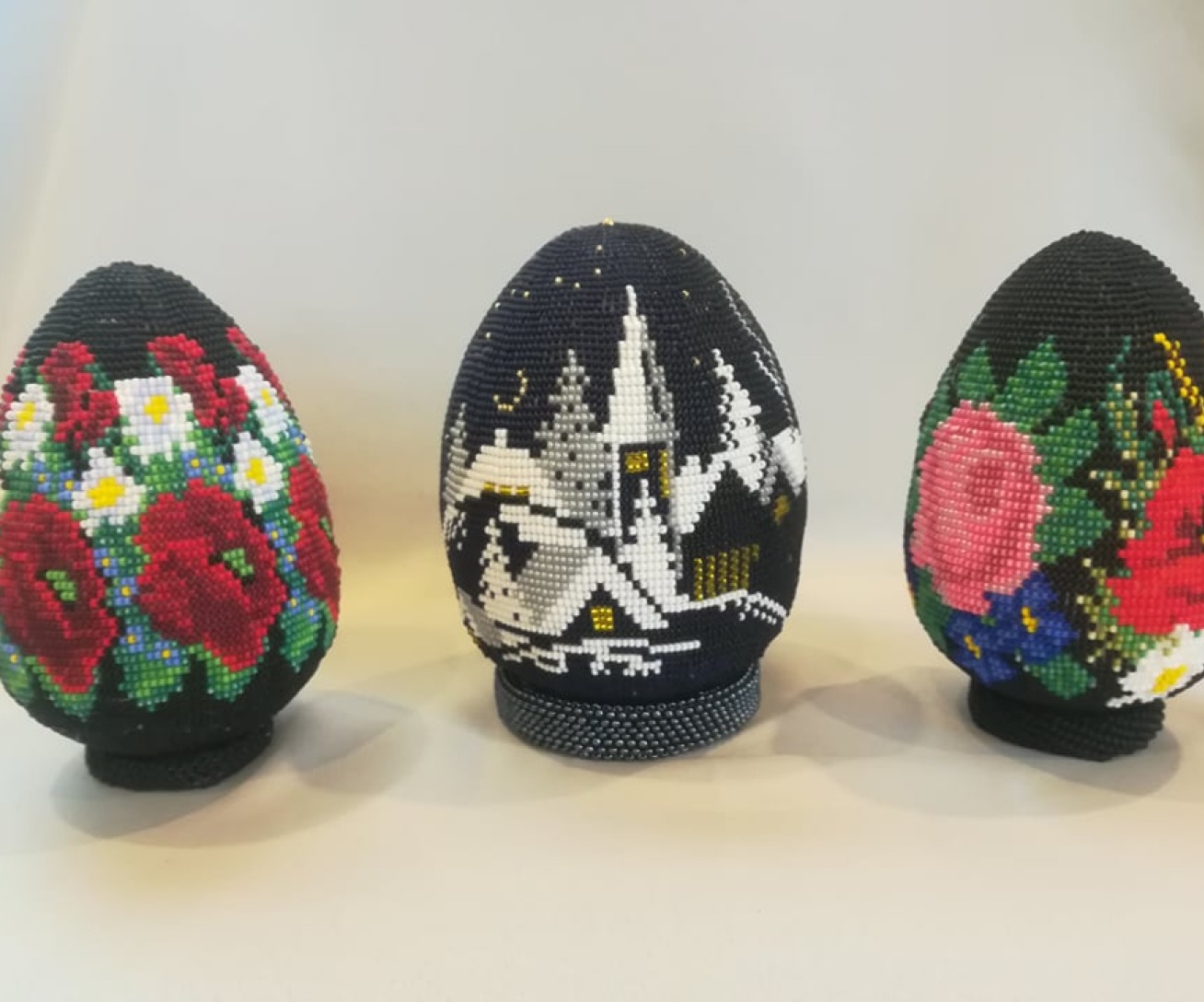 Rimos Vidžiūnienės paroda „Margučiai iš karoliukų“