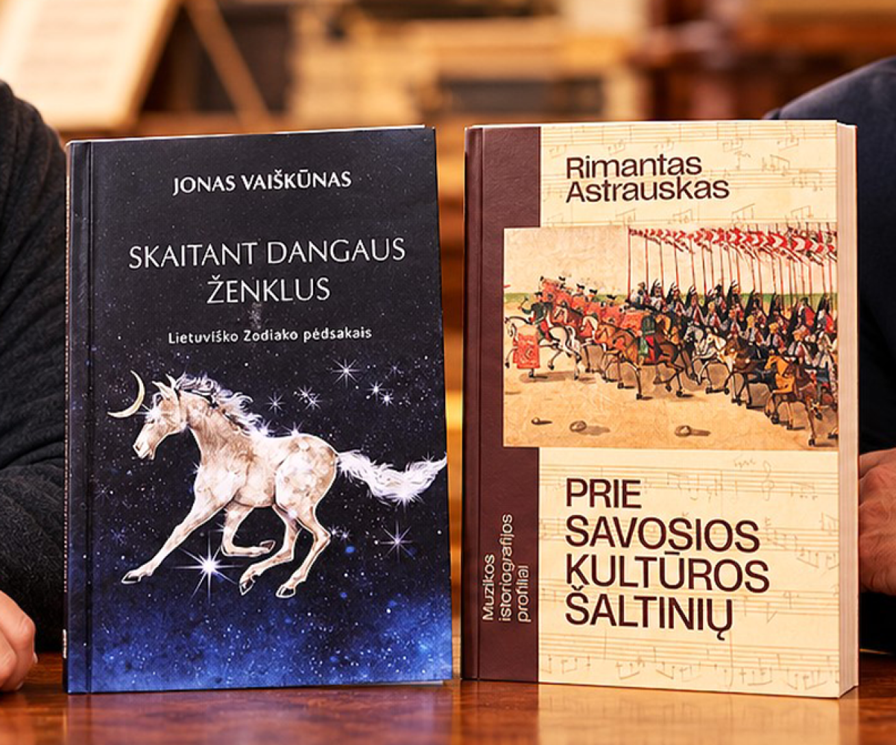 Susitiks dangaus ženklai ir muzikos paveldas: J. Vaiškūno ir R. Astrausko knygų pristatymas